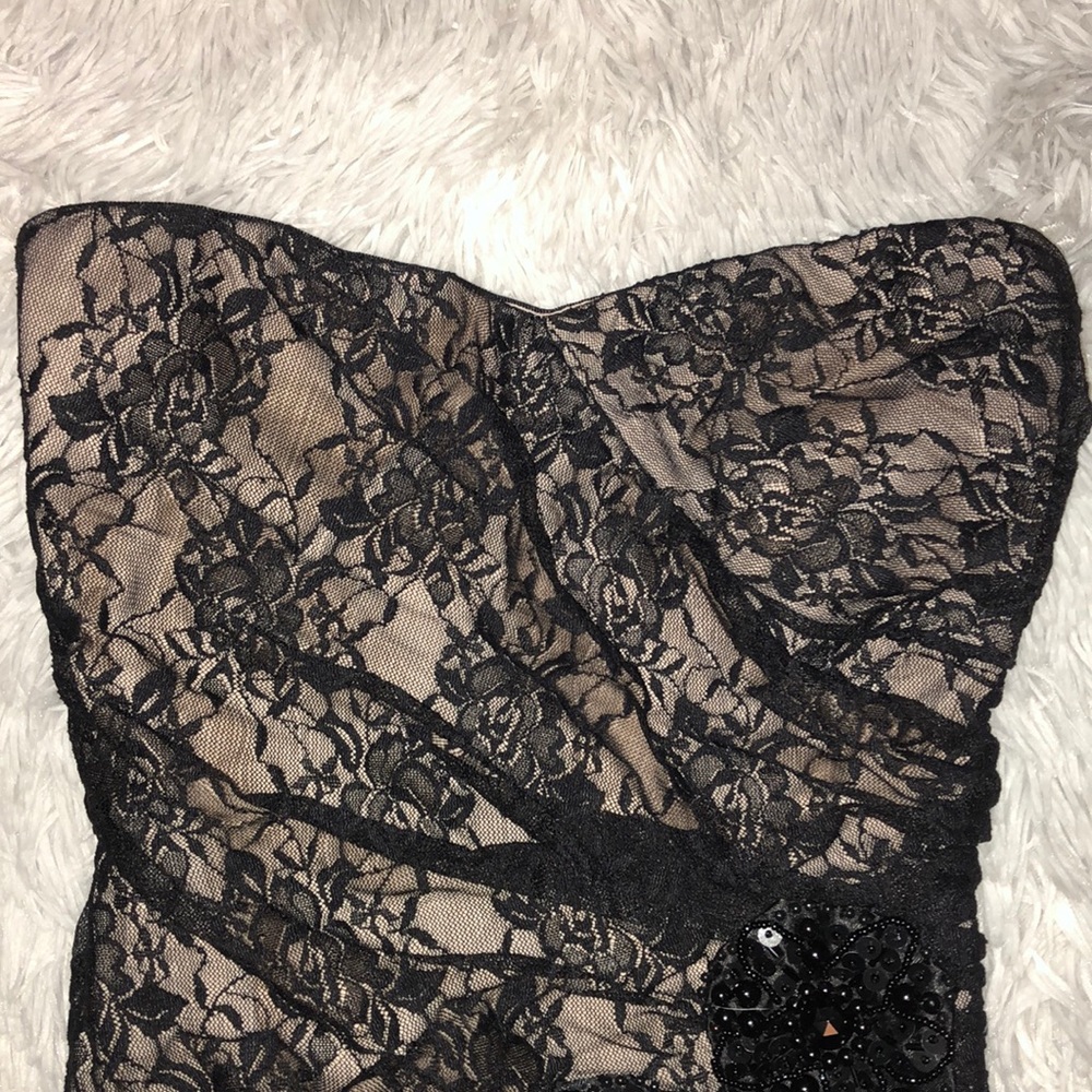Black strapless lace dress - Picture 3 of 8